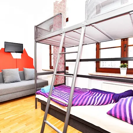 Hostel - Prywatne Βρότσλαβ
