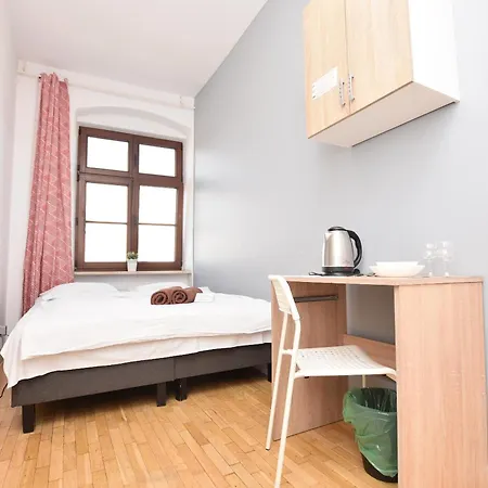 - Prywatne Hostel Βρότσλαβ