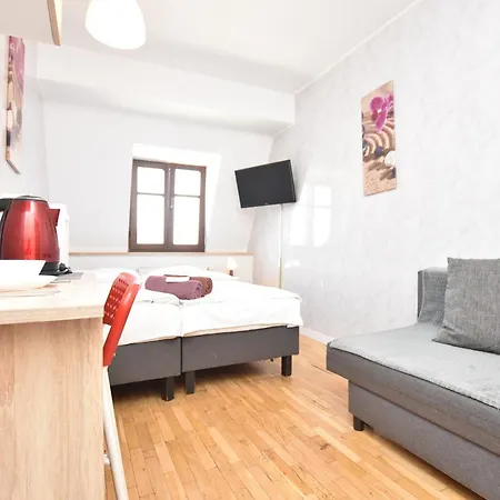 Hostel - Prywatne